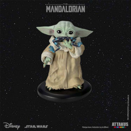 Star Wars: The Mandalorian Classic Collection socha 1/5 Grogu Eating Frog 10 cm